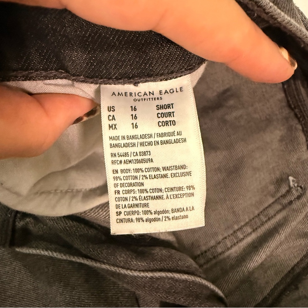 American Eagle distressed 90s boyfriend grey jeans - Picture 6 of 14